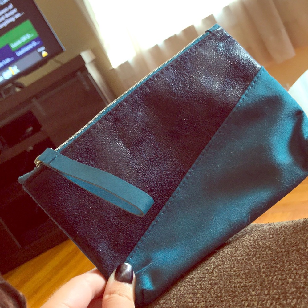 Makeup purse